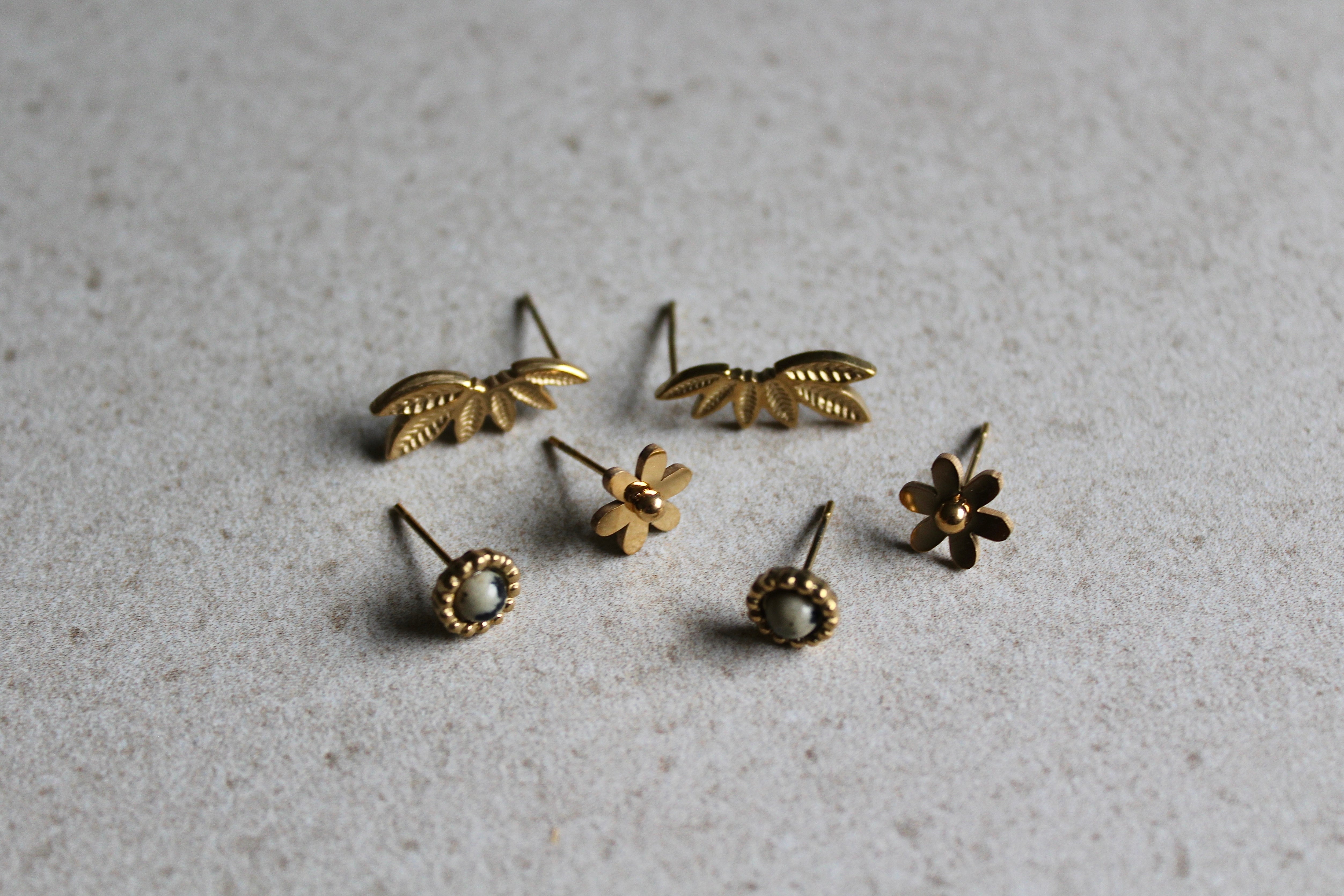 Goudkleurige studs